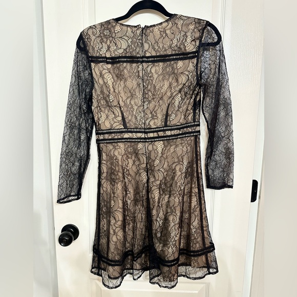 Cece Women’s Long Sleeve Black Lace with Nude Lining A-Line Mini Dress Size 4P - Picture 4 of 8